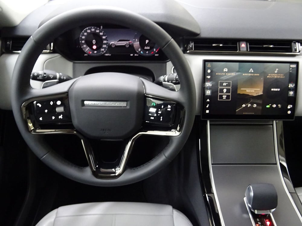 Land Rover Range Rover Velar usata a Como (10)