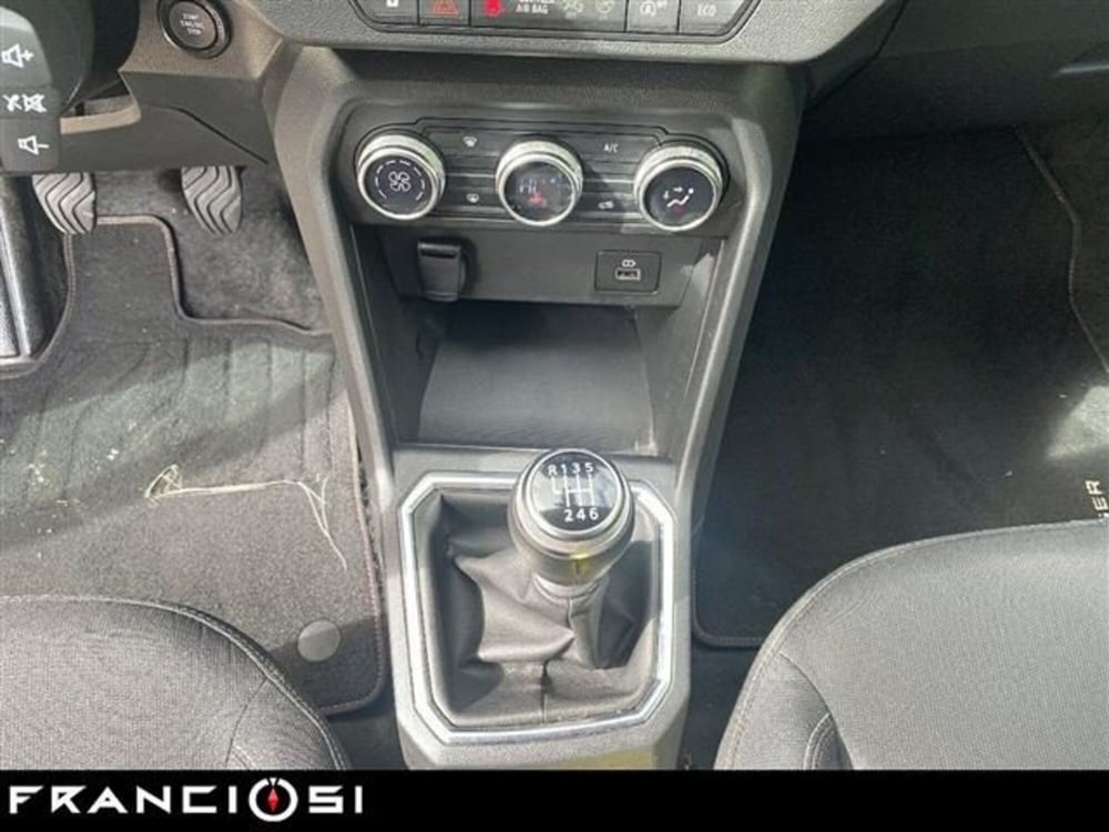 Dacia Jogger usata a Modena (13)