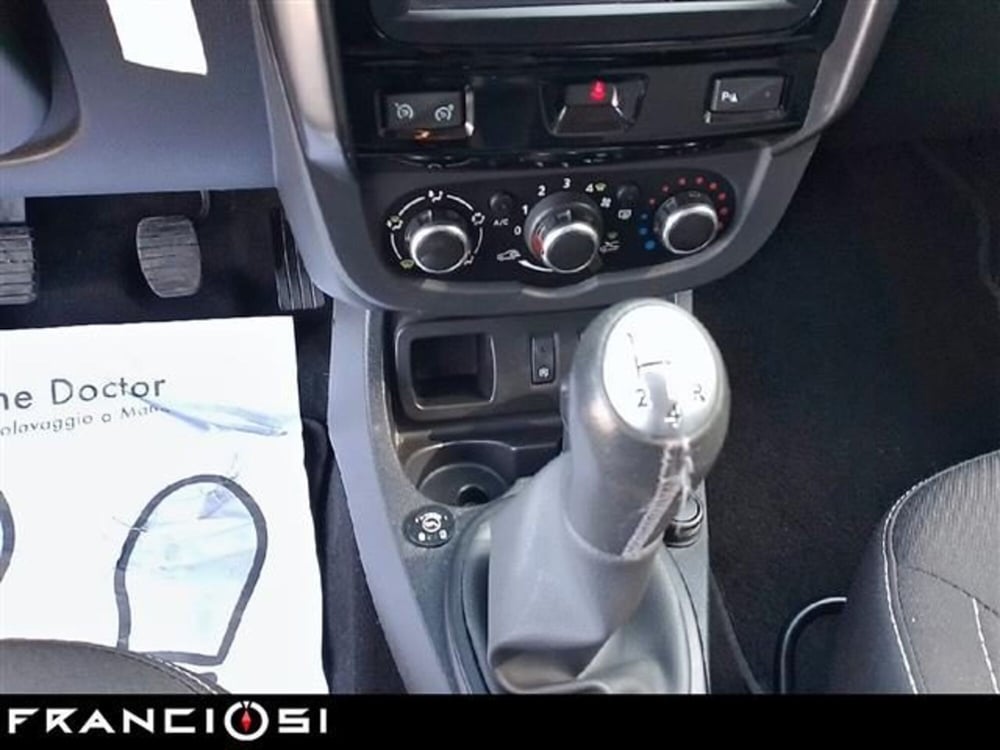 Dacia Duster usata a Modena (8)