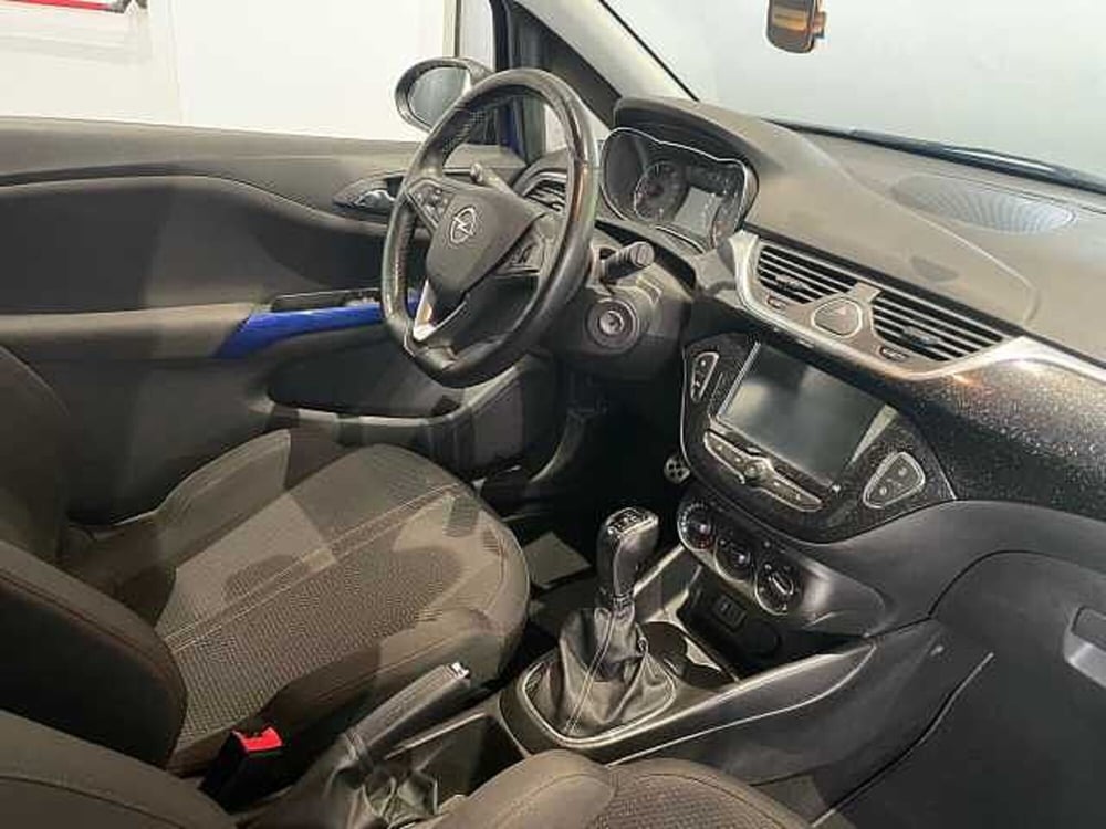 Opel Corsa Coupé usata a Milano (8)