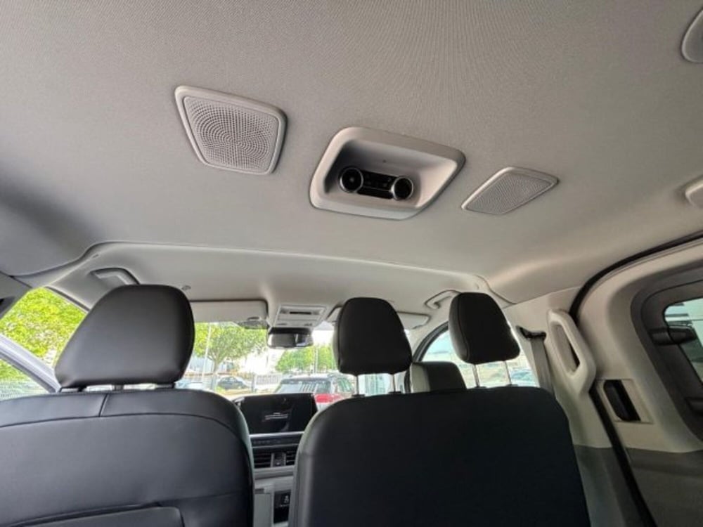 Volkswagen Veicoli Commerciali Caravelle nuova a Cuneo (18)