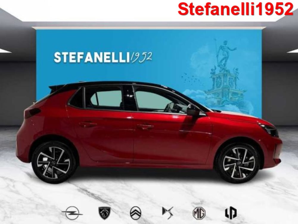Opel Corsa nuova a Bologna (2)