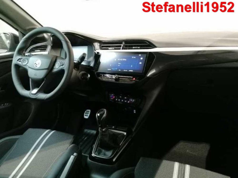 Opel Corsa nuova a Bologna (14)