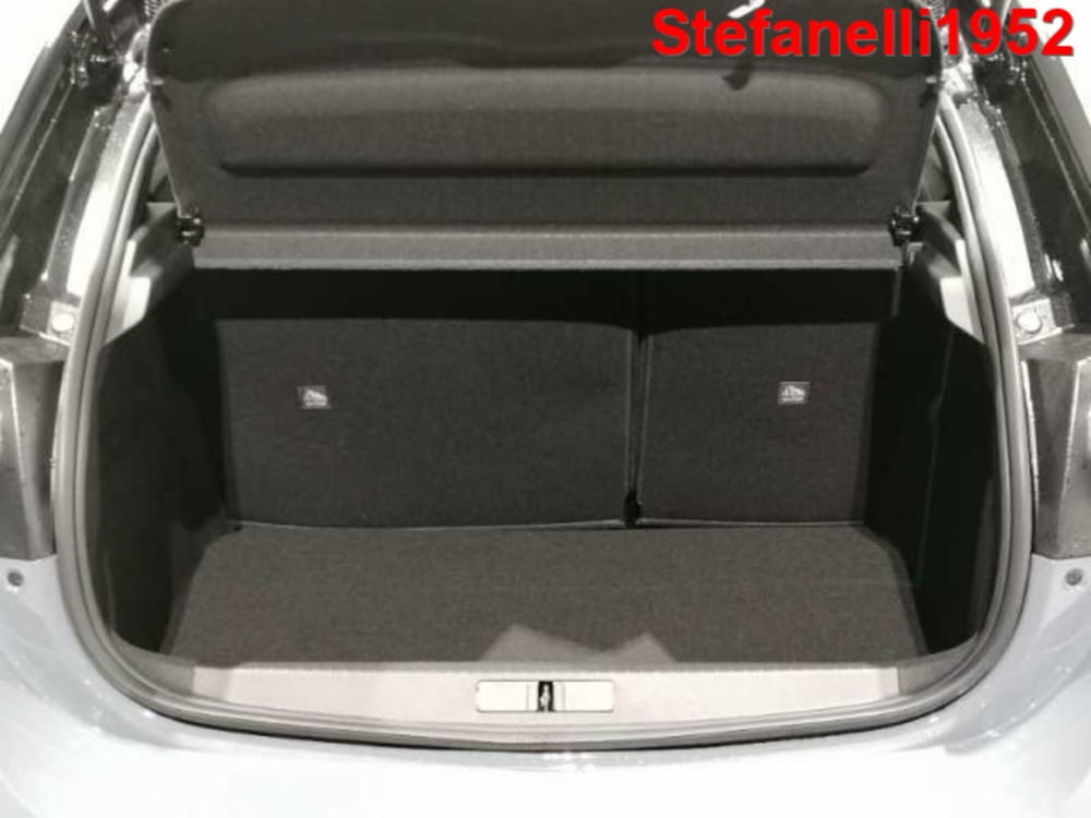 Opel Corsa nuova a Bologna (7)