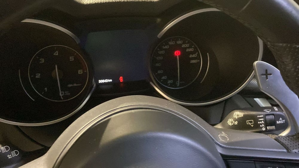 Alfa Romeo Stelvio usata a Bergamo (19)