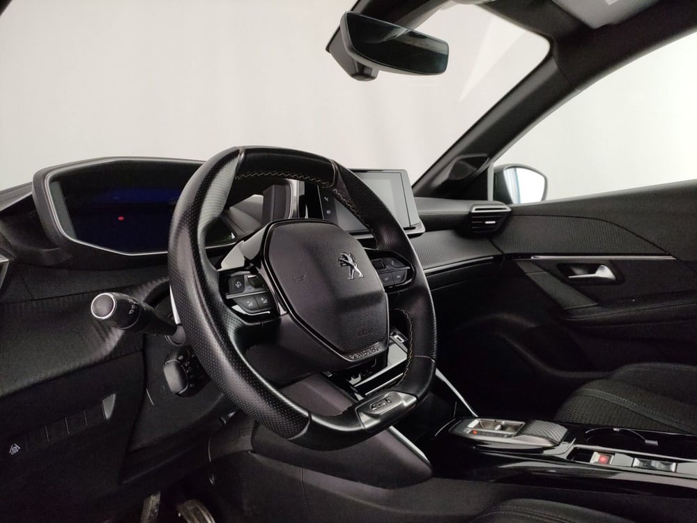 Peugeot 208 usata a Roma (11)