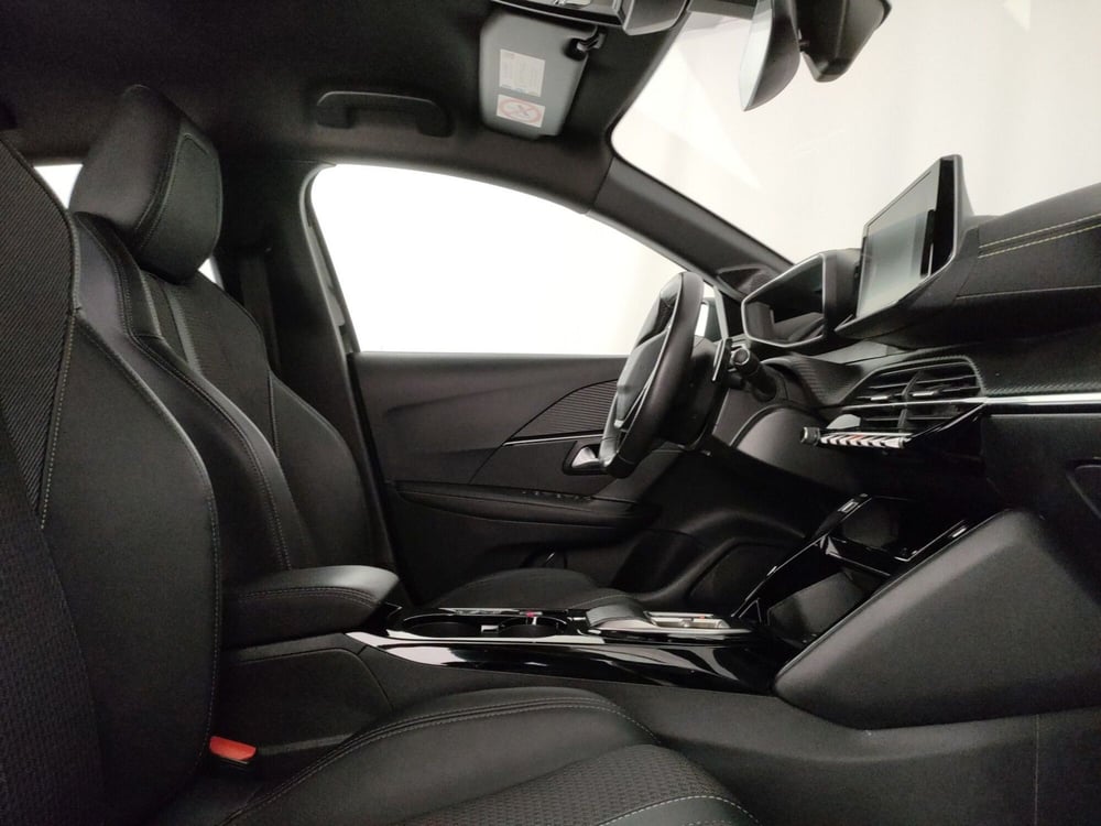 Peugeot 208 usata a Roma (6)