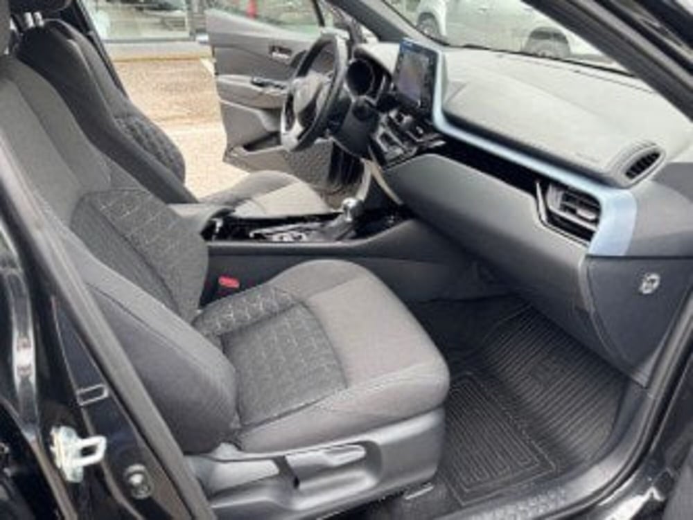 Toyota Toyota C-HR usata a Bergamo (13)