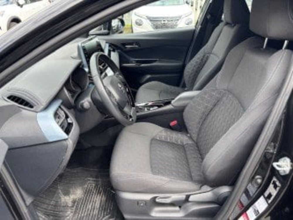 Toyota Toyota C-HR usata a Bergamo (9)
