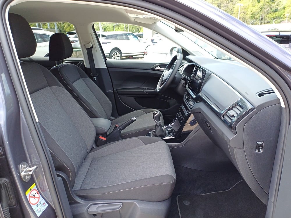 Volkswagen T-Cross usata  (10)