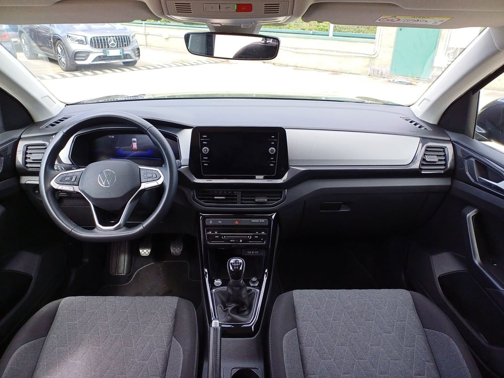 Volkswagen T-Cross usata  (8)