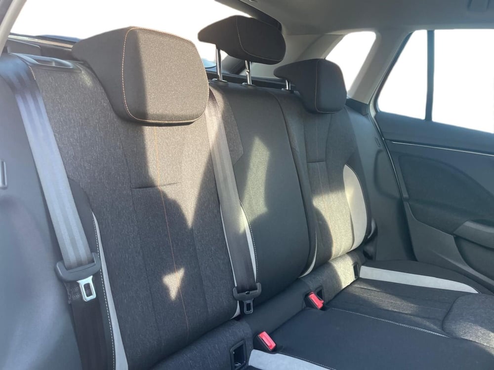 Skoda Kamiq nuova a Prato (11)