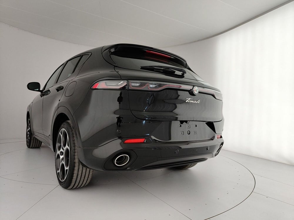 Alfa Romeo Tonale nuova a Caserta (9)