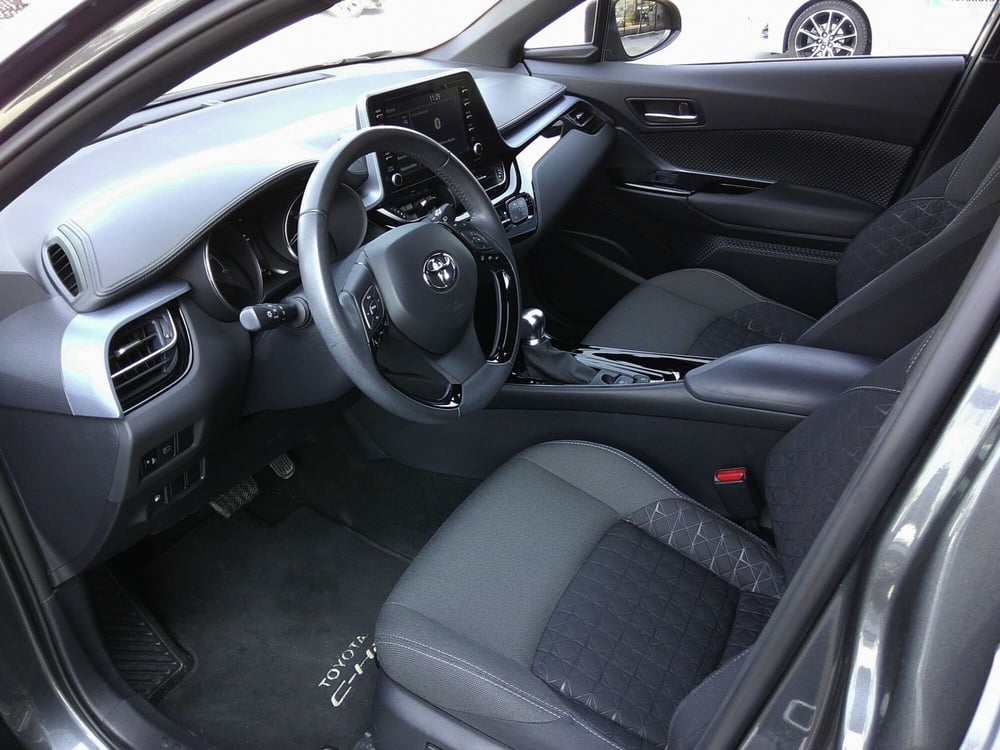 Toyota Toyota C-HR usata a Treviso (12)
