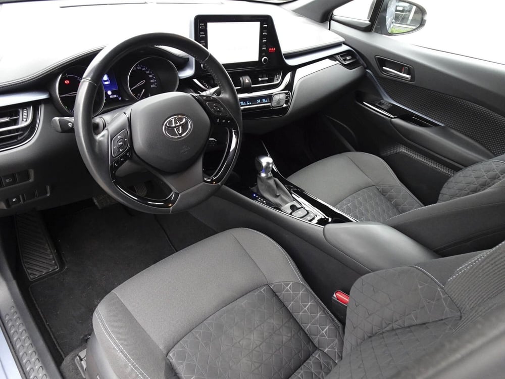Toyota Toyota C-HR usata a Treviso (11)
