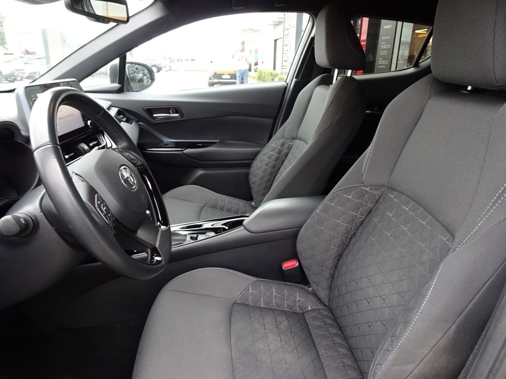 Toyota Toyota C-HR usata a Treviso (12)