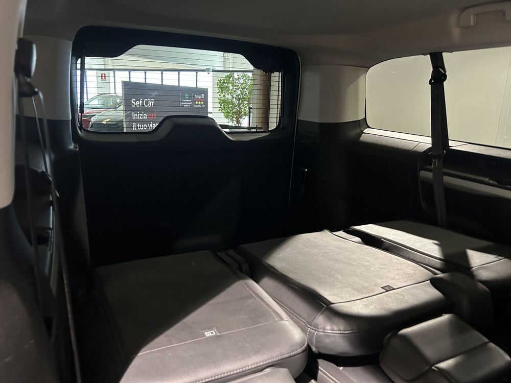 Toyota Proace Verso usata a Milano (15)