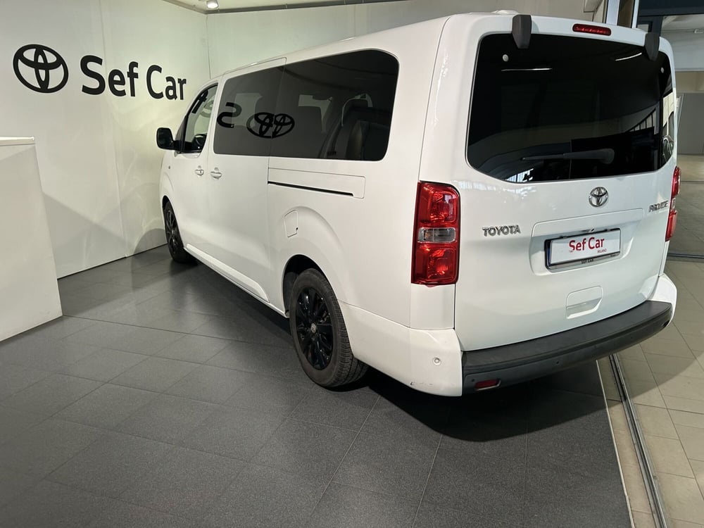Toyota Proace Verso usata a Milano (5)