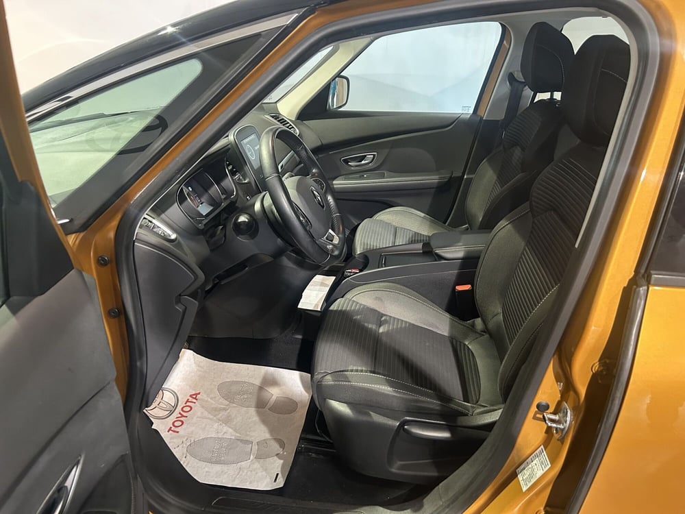 Renault Grand Scénic usata a Milano (12)