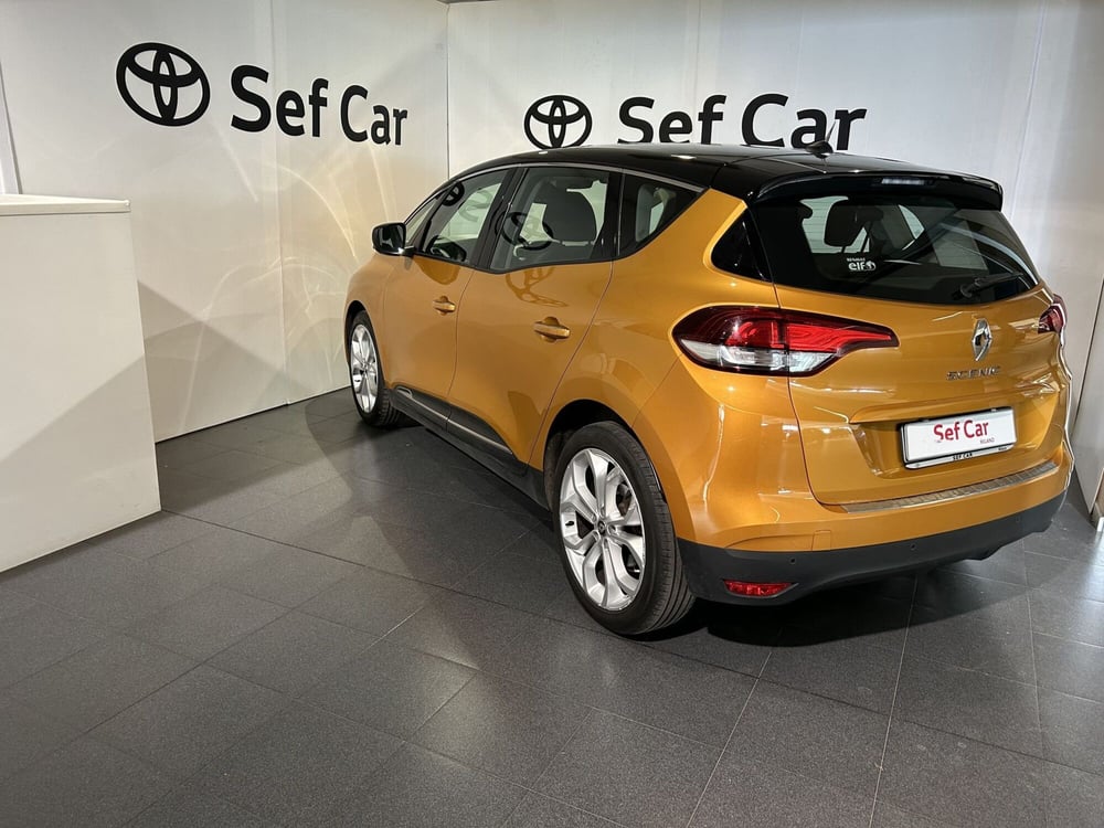 Renault Grand Scénic usata a Milano (5)