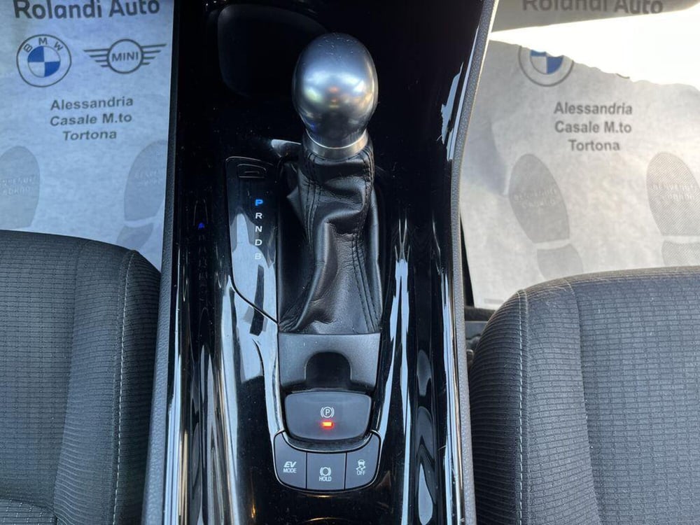 Toyota Toyota C-HR usata a Alessandria (13)