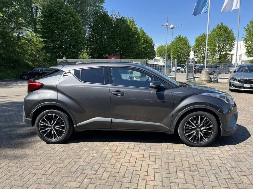 Toyota Toyota C-HR usata a Alessandria (3)