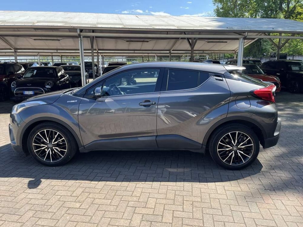 Toyota Toyota C-HR usata a Alessandria (8)