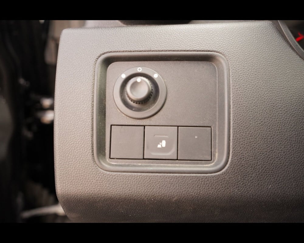 Dacia Duster usata a Venezia (18)