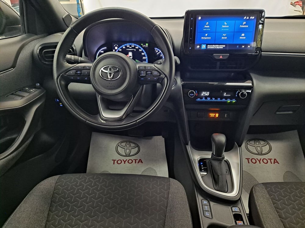 Toyota Yaris Cross usata a Roma (11)