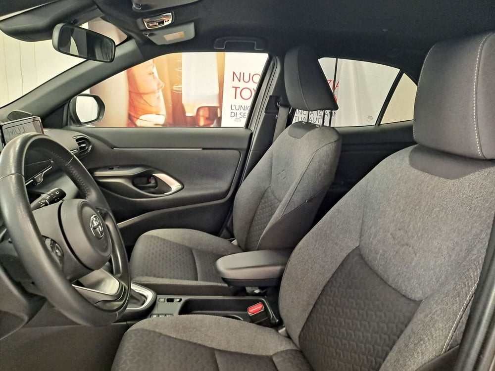 Toyota Yaris Cross usata a Roma (19)