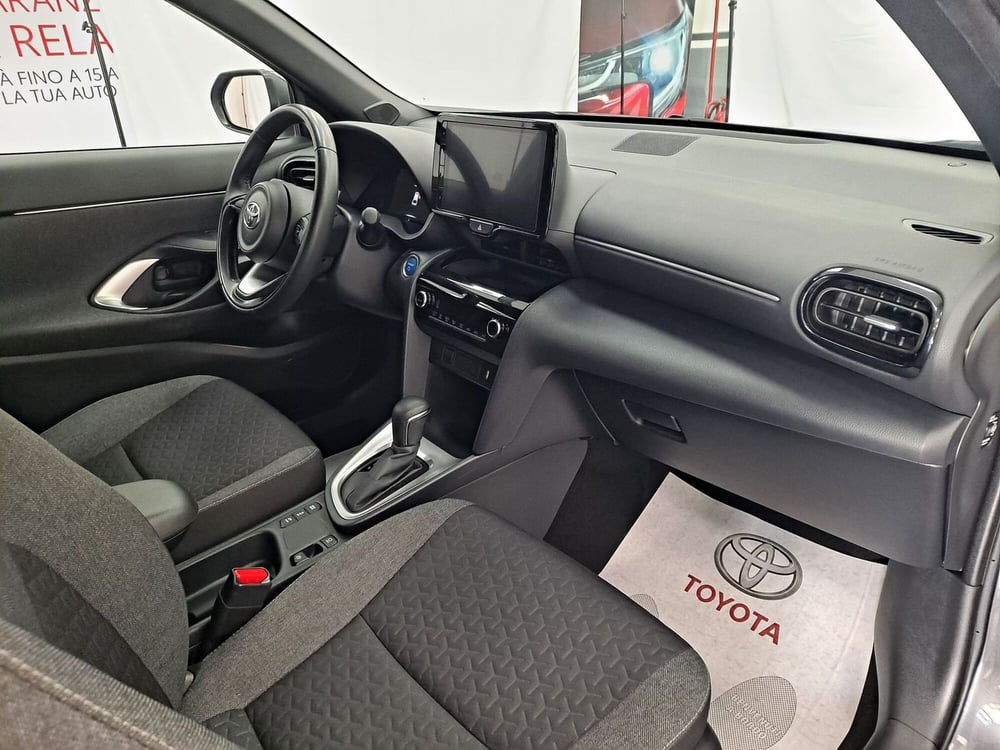 Toyota Yaris Cross usata a Roma (6)