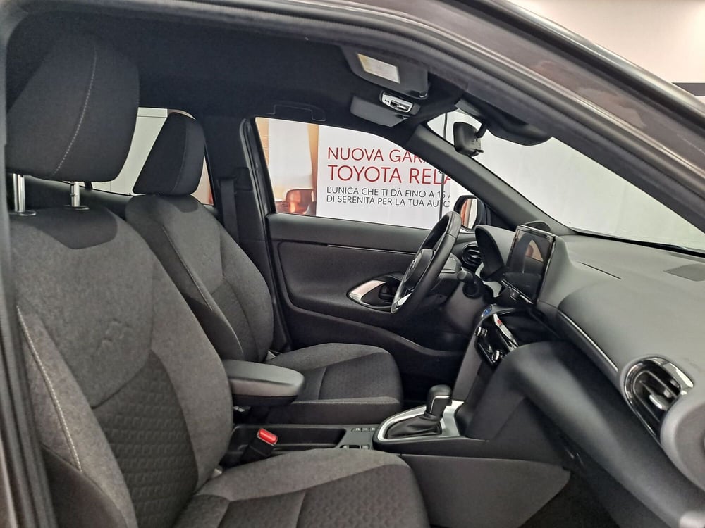 Toyota Yaris Cross usata a Roma (7)