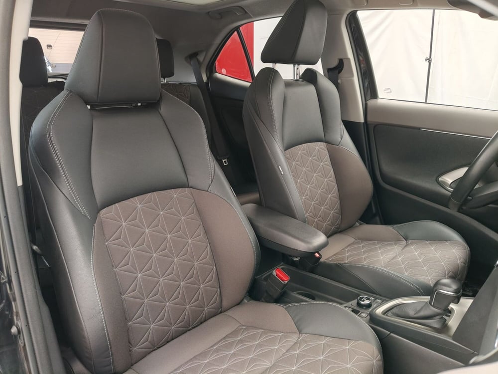 Toyota Yaris Cross usata a Roma (7)