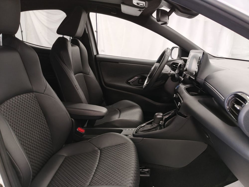 Toyota Yaris usata a Roma (14)