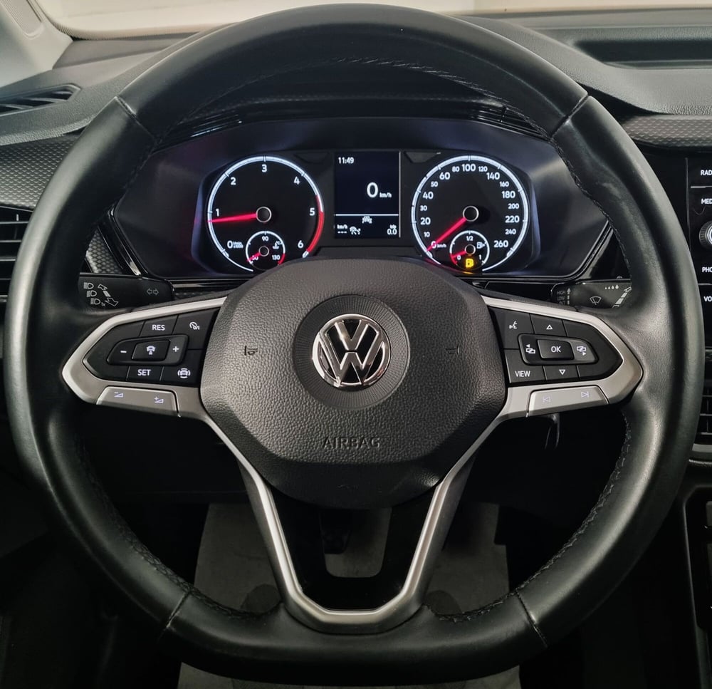 Volkswagen T-Cross usata a Pavia (10)