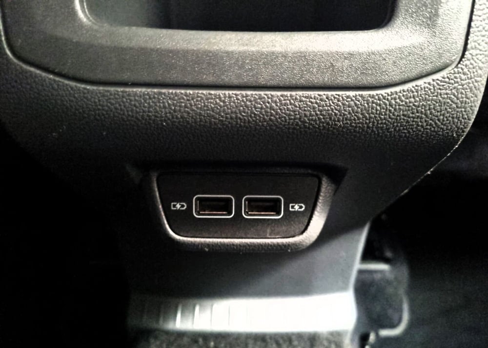 Volkswagen T-Cross usata a Pavia (20)