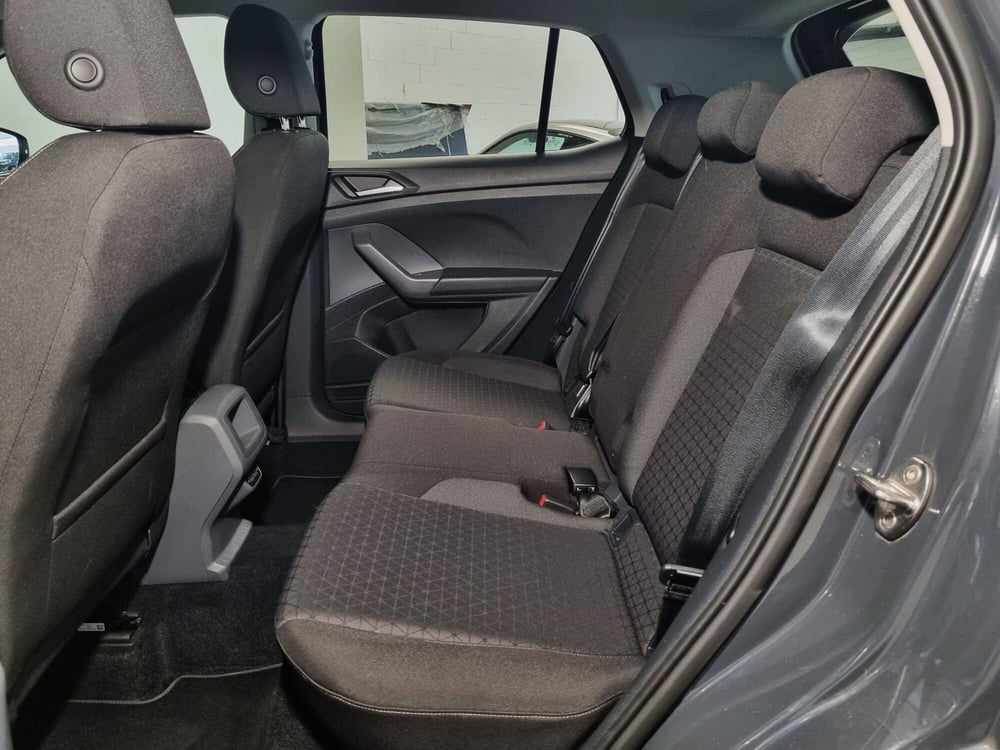 Volkswagen T-Cross usata a Pavia (7)