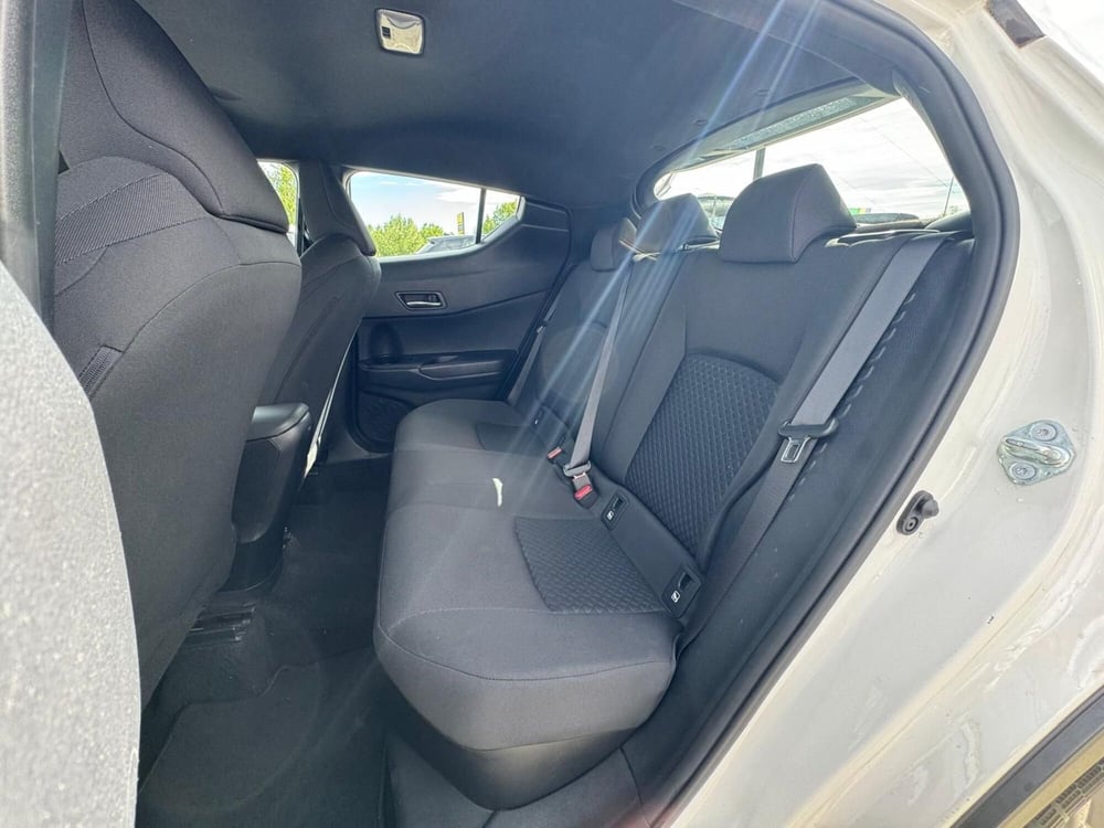 Toyota Toyota C-HR usata a Modena (14)