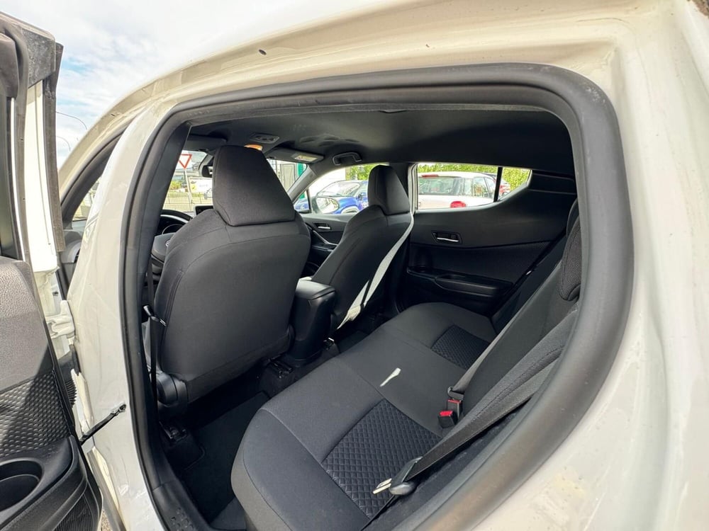 Toyota Toyota C-HR usata a Modena (15)