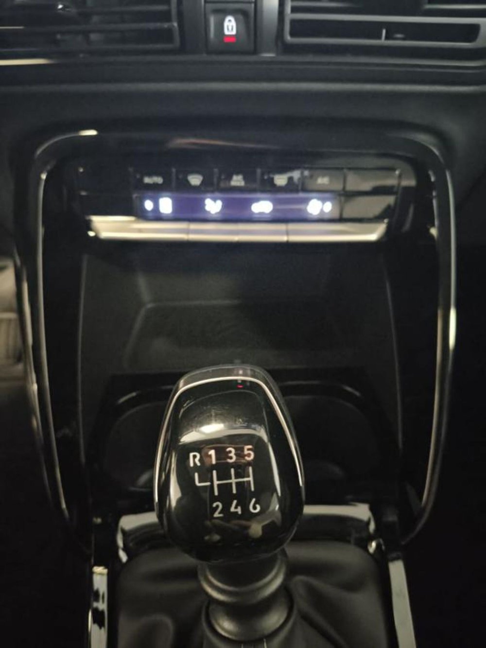 Citroen C3 nuova a Savona (5)