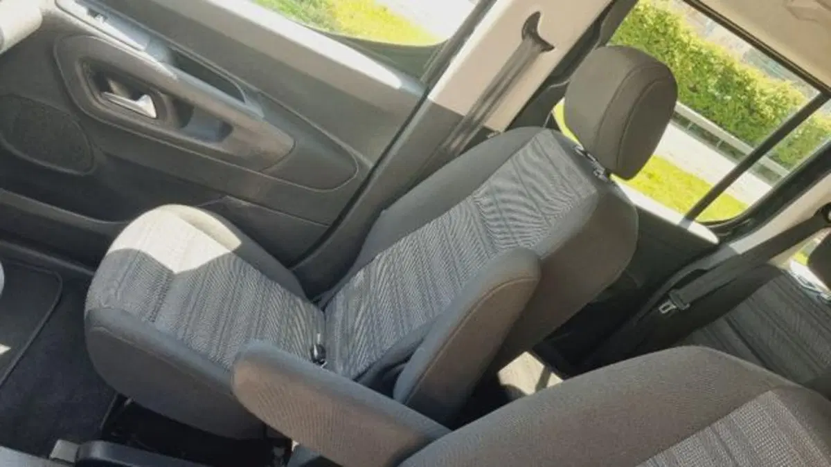 Opel Combo Life usata a Savona (11)