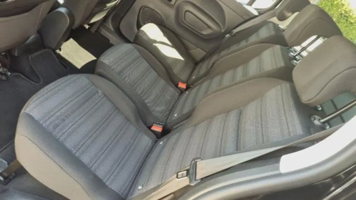 Opel Combo Life usata a Savona (14)