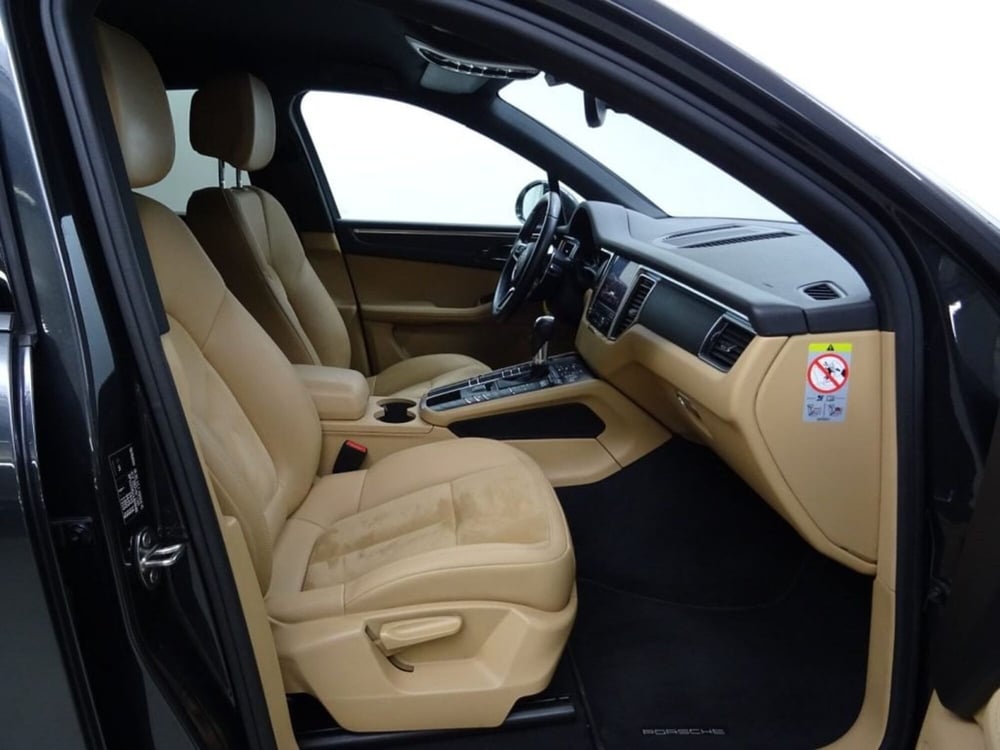 Porsche Macan usata a Como (3)