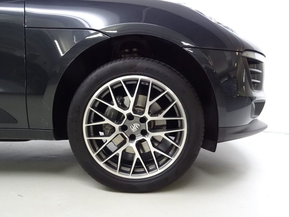 Porsche Macan usata a Como (9)