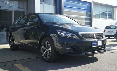 Peugeot 308 SW BlueHDi 130 S&amp;S Active del 2019 usata a Monopoli