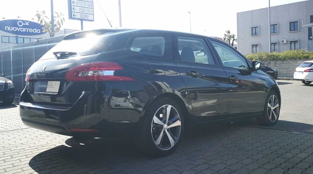 Peugeot 308 SW usata a Bari (7)
