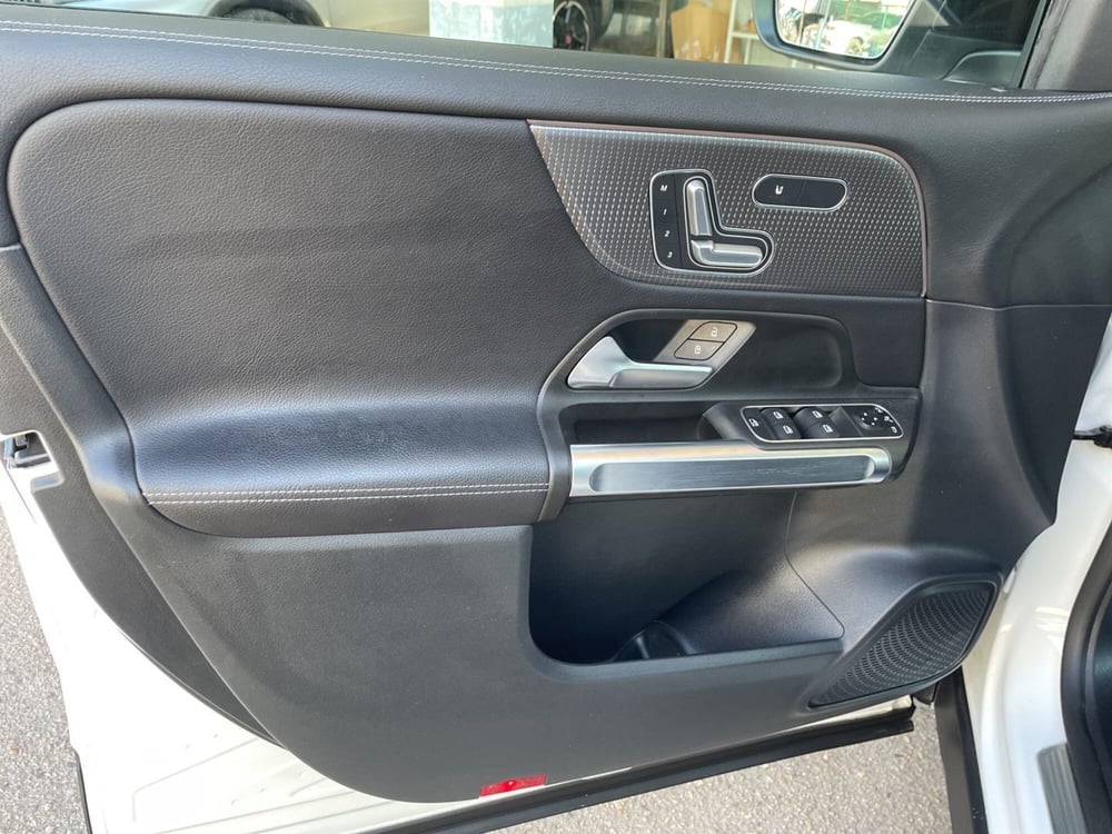 Mercedes-Benz GLB usata a Pescara (8)