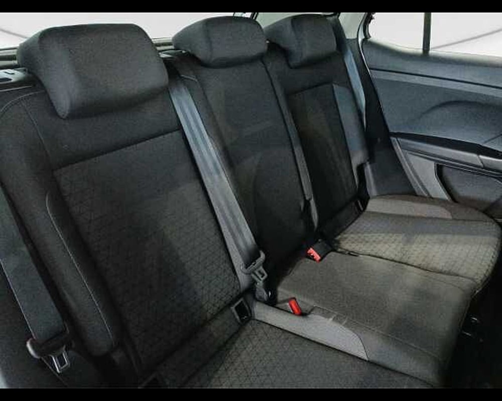 Volkswagen T-Cross usata a Roma (9)
