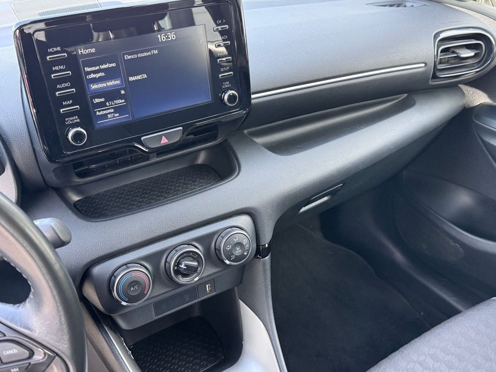 Toyota Yaris usata a Pavia (11)