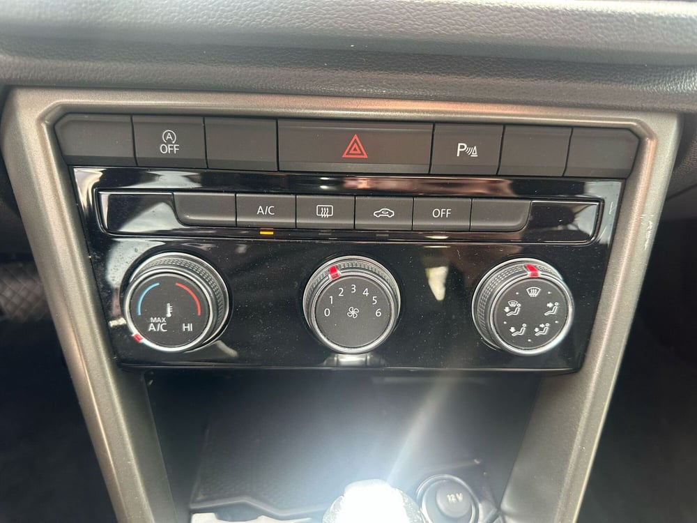 Volkswagen T-Roc usata a Caserta (12)